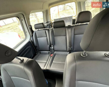 Бежевый Фольксваген Кадди, объемом двигателя 1.97 л и пробегом 280 тыс. км за 13000 $, фото 9 на Automoto.ua