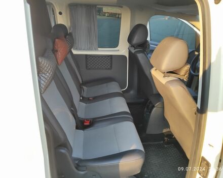 Бежевий Фольксваген Кадді, об'ємом двигуна 1.6 л та пробігом 350 тис. км за 11000 $, фото 6 на Automoto.ua