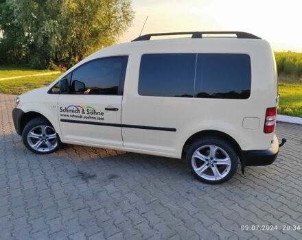 Бежевий Фольксваген Кадді, об'ємом двигуна 1.6 л та пробігом 350 тис. км за 11000 $, фото 2 на Automoto.ua