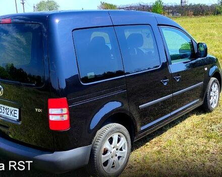 Черный Фольксваген Кадди, объемом двигателя 1.6 л и пробегом 275 тыс. км за 9200 $, фото 6 на Automoto.ua