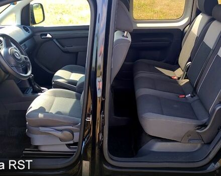 Черный Фольксваген Кадди, объемом двигателя 1.6 л и пробегом 275 тыс. км за 9200 $, фото 2 на Automoto.ua