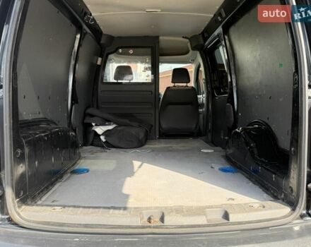 Черный Фольксваген Кадди, объемом двигателя 1.97 л и пробегом 245 тыс. км за 8400 $, фото 29 на Automoto.ua