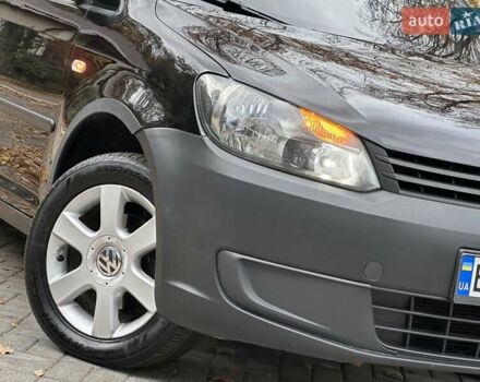 Черный Фольксваген Кадди, объемом двигателя 1.2 л и пробегом 236 тыс. км за 5950 $, фото 44 на Automoto.ua