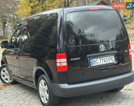 Черный Фольксваген Кадди, объемом двигателя 1.2 л и пробегом 236 тыс. км за 5950 $, фото 52 на Automoto.ua
