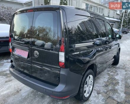 Черный Фольксваген Кадди, объемом двигателя 1.5 л и пробегом 55 тыс. км за 15990 $, фото 5 на Automoto.ua