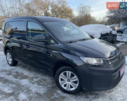 Черный Фольксваген Кадди, объемом двигателя 1.5 л и пробегом 55 тыс. км за 15990 $, фото 7 на Automoto.ua