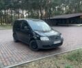 Черный Фольксваген Кадди, объемом двигателя 1.6 л и пробегом 330 тыс. км за 3700 $, фото 5 на Automoto.ua