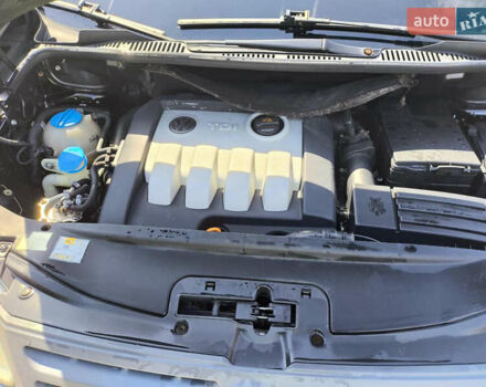 Черный Фольксваген Кадди, объемом двигателя 1.9 л и пробегом 356 тыс. км за 4700 $, фото 2 на Automoto.ua