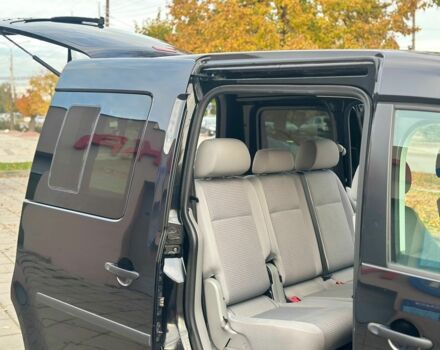 Черный Фольксваген Кадди, объемом двигателя 1.6 л и пробегом 236 тыс. км за 6850 $, фото 4 на Automoto.ua