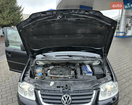 Черный Фольксваген Кадди, объемом двигателя 1.9 л и пробегом 285 тыс. км за 5900 $, фото 33 на Automoto.ua