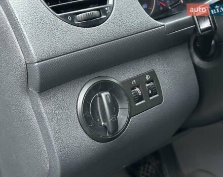 Черный Фольксваген Кадди, объемом двигателя 1.9 л и пробегом 285 тыс. км за 5900 $, фото 19 на Automoto.ua