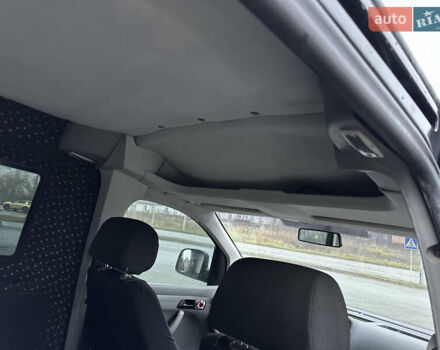 Черный Фольксваген Кадди, объемом двигателя 1.9 л и пробегом 285 тыс. км за 5900 $, фото 30 на Automoto.ua