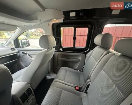 Черный Фольксваген Кадди, объемом двигателя 1.6 л и пробегом 236 тыс. км за 6850 $, фото 3 на Automoto.ua