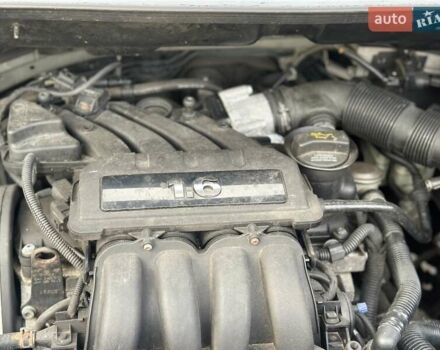 Черный Фольксваген Кадди, объемом двигателя 1.6 л и пробегом 236 тыс. км за 6850 $, фото 15 на Automoto.ua