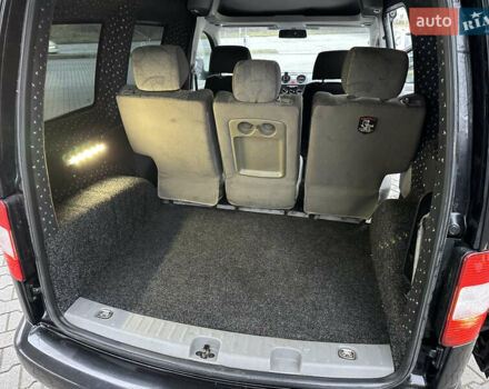 Черный Фольксваген Кадди, объемом двигателя 1.9 л и пробегом 285 тыс. км за 5900 $, фото 28 на Automoto.ua