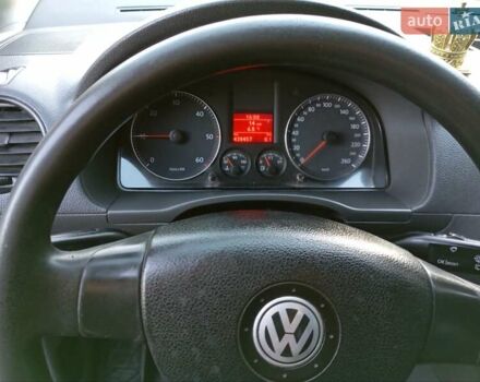 Черный Фольксваген Кадди, объемом двигателя 2 л и пробегом 438 тыс. км за 5500 $, фото 21 на Automoto.ua