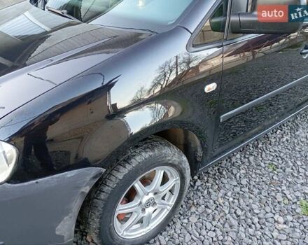 Черный Фольксваген Кадди, объемом двигателя 2 л и пробегом 438 тыс. км за 5500 $, фото 7 на Automoto.ua