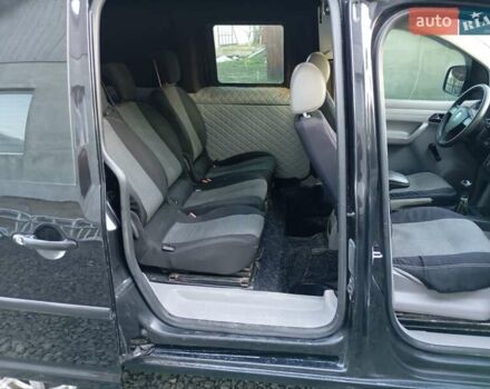 Черный Фольксваген Кадди, объемом двигателя 2 л и пробегом 438 тыс. км за 5500 $, фото 33 на Automoto.ua