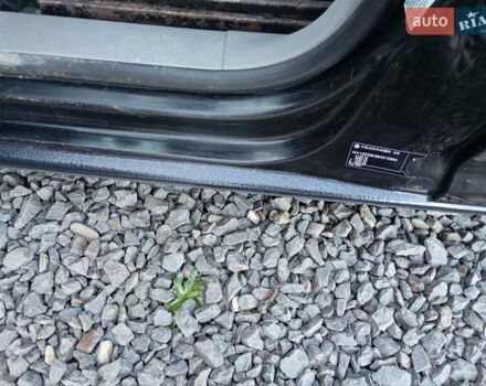 Черный Фольксваген Кадди, объемом двигателя 2 л и пробегом 438 тыс. км за 5500 $, фото 23 на Automoto.ua