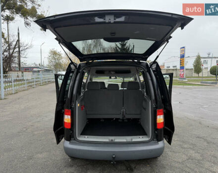 Черный Фольксваген Кадди, объемом двигателя 1.6 л и пробегом 233 тыс. км за 7650 $, фото 51 на Automoto.ua