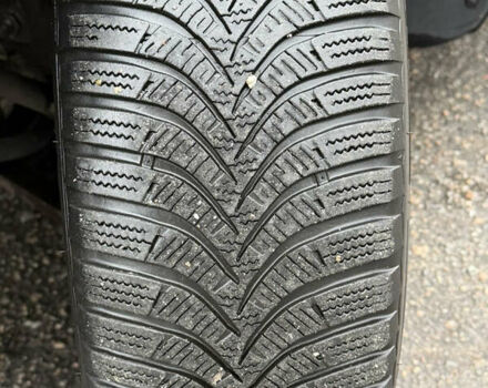 Черный Фольксваген Кадди, объемом двигателя 1.6 л и пробегом 233 тыс. км за 7650 $, фото 10 на Automoto.ua