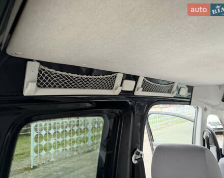 Черный Фольксваген Кадди, объемом двигателя 1.6 л и пробегом 233 тыс. км за 7650 $, фото 54 на Automoto.ua