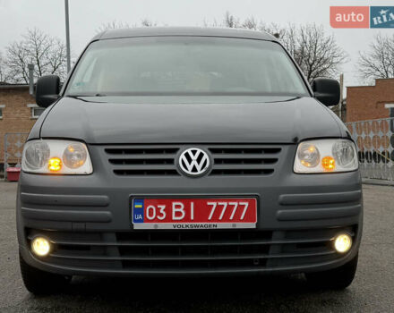 Черный Фольксваген Кадди, объемом двигателя 1.6 л и пробегом 233 тыс. км за 7650 $, фото 16 на Automoto.ua