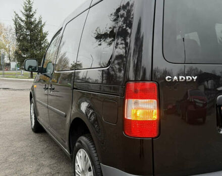 Черный Фольксваген Кадди, объемом двигателя 1.6 л и пробегом 233 тыс. км за 7650 $, фото 30 на Automoto.ua