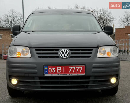 Черный Фольксваген Кадди, объемом двигателя 1.6 л и пробегом 233 тыс. км за 7650 $, фото 14 на Automoto.ua