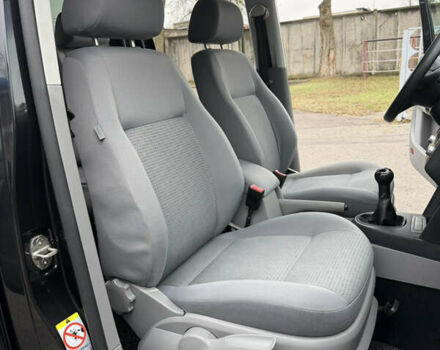 Черный Фольксваген Кадди, объемом двигателя 1.6 л и пробегом 233 тыс. км за 7650 $, фото 46 на Automoto.ua