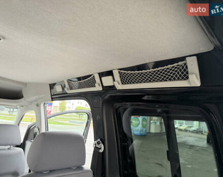 Черный Фольксваген Кадди, объемом двигателя 1.6 л и пробегом 233 тыс. км за 7650 $, фото 53 на Automoto.ua