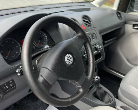 Черный Фольксваген Кадди, объемом двигателя 1.9 л и пробегом 260 тыс. км за 9100 $, фото 10 на Automoto.ua