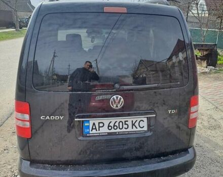 Черный Фольксваген Кадди, объемом двигателя 1.6 л и пробегом 217 тыс. км за 9999 $, фото 9 на Automoto.ua