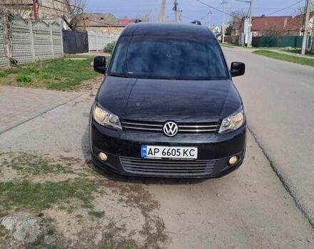 Черный Фольксваген Кадди, объемом двигателя 1.6 л и пробегом 217 тыс. км за 9999 $, фото 3 на Automoto.ua