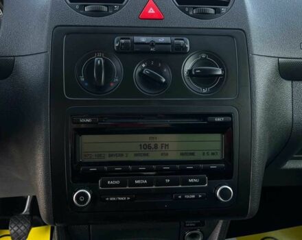 Черный Фольксваген Кадди, объемом двигателя 1.6 л и пробегом 269 тыс. км за 8500 $, фото 11 на Automoto.ua