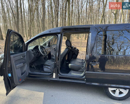 Черный Фольксваген Кадди, объемом двигателя 1.6 л и пробегом 265 тыс. км за 8700 $, фото 5 на Automoto.ua