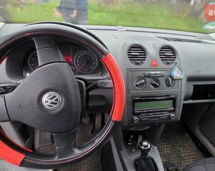 Чорний Фольксваген Кадді, об'ємом двигуна 1.4 л та пробігом 142 тис. км за 8000 $, фото 4 на Automoto.ua