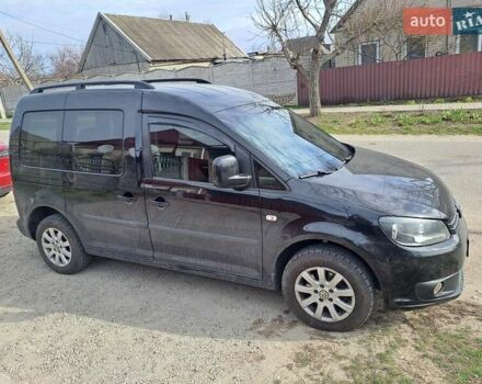 Черный Фольксваген Кадди, объемом двигателя 1.6 л и пробегом 217 тыс. км за 9999 $, фото 7 на Automoto.ua