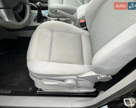 Черный Фольксваген Кадди, объемом двигателя 1.6 л и пробегом 232 тыс. км за 7650 $, фото 14 на Automoto.ua