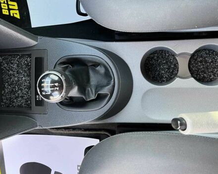 Черный Фольксваген Кадди, объемом двигателя 1.6 л и пробегом 269 тыс. км за 8500 $, фото 13 на Automoto.ua