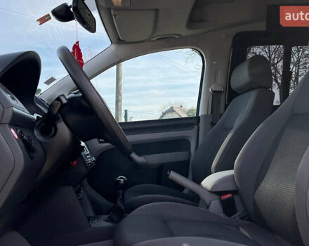 Чорний Фольксваген Кадді, об'ємом двигуна 1.6 л та пробігом 269 тис. км за 8500 $, фото 8 на Automoto.ua