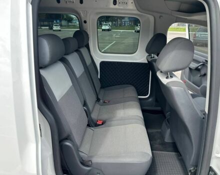 Черный Фольксваген Кадди, объемом двигателя 1.6 л и пробегом 190 тыс. км за 9500 $, фото 7 на Automoto.ua