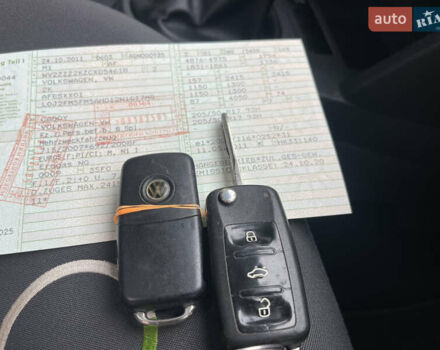 Черный Фольксваген Кадди, объемом двигателя 2 л и пробегом 101 тыс. км за 9999 $, фото 14 на Automoto.ua