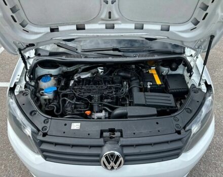 Черный Фольксваген Кадди, объемом двигателя 1.6 л и пробегом 190 тыс. км за 9500 $, фото 12 на Automoto.ua