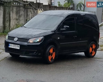 Черный Фольксваген Кадди, объемом двигателя 1.6 л и пробегом 250 тыс. км за 7700 $, фото 9 на Automoto.ua