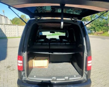 Черный Фольксваген Кадди, объемом двигателя 1.6 л и пробегом 260 тыс. км за 8300 $, фото 3 на Automoto.ua