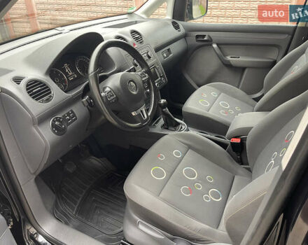 Черный Фольксваген Кадди, объемом двигателя 2 л и пробегом 101 тыс. км за 9999 $, фото 8 на Automoto.ua