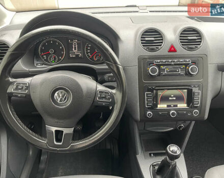 Черный Фольксваген Кадди, объемом двигателя 2 л и пробегом 101 тыс. км за 9999 $, фото 7 на Automoto.ua