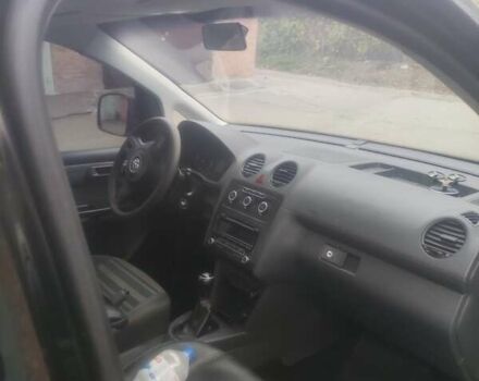 Черный Фольксваген Кадди, объемом двигателя 1.6 л и пробегом 340 тыс. км за 9200 $, фото 3 на Automoto.ua