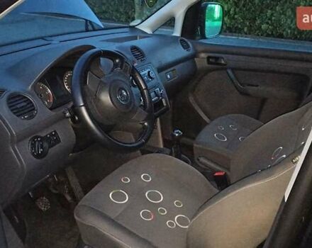 Чорний Фольксваген Кадді, об'ємом двигуна 1.6 л та пробігом 286 тис. км за 9500 $, фото 8 на Automoto.ua